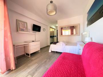 Apartment for 2 People in Playa Malapesquera, Benalmádena, Photo 2