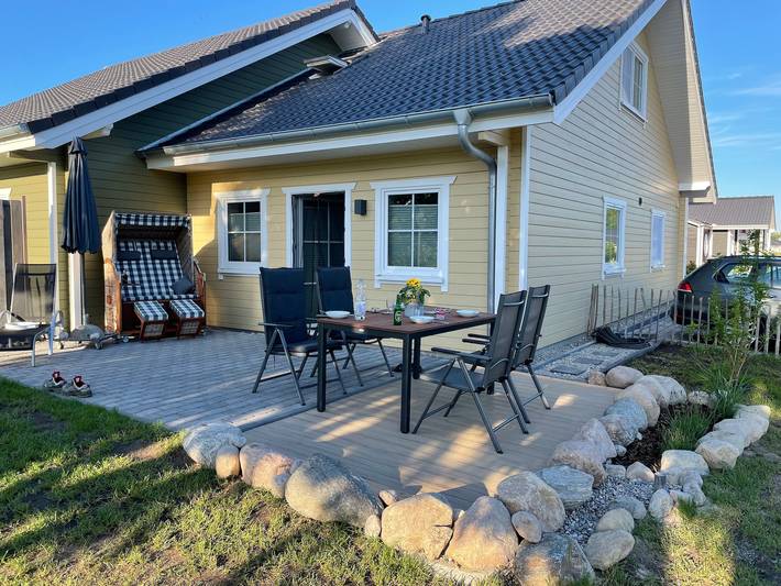 Ferienhaus für 4 Personen, mit Balkon und Garten in Fahretoft