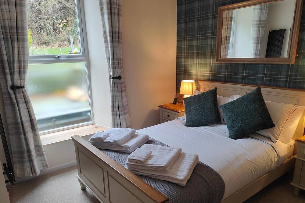 Ganze Wohnung, Modern-Doppelzimmer-Bergblick-Eigenes Badezimmer in Beddgelert, Snowdonia