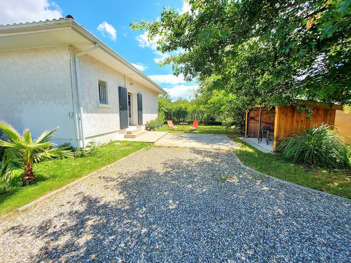 Gîte pour 2 personnes, avec jardin et terrasse