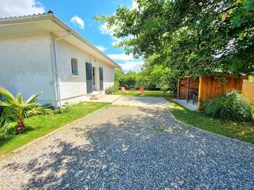 Gîte pour 2 personnes, avec jardin en Gironde