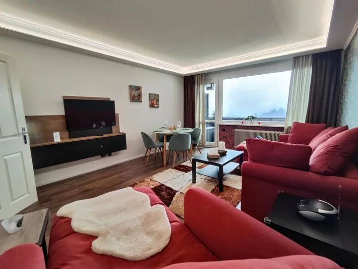 Ferienwohnung für 4 Personen, mit Pool und Sauna sowie Ausblick und Terrasse - 1