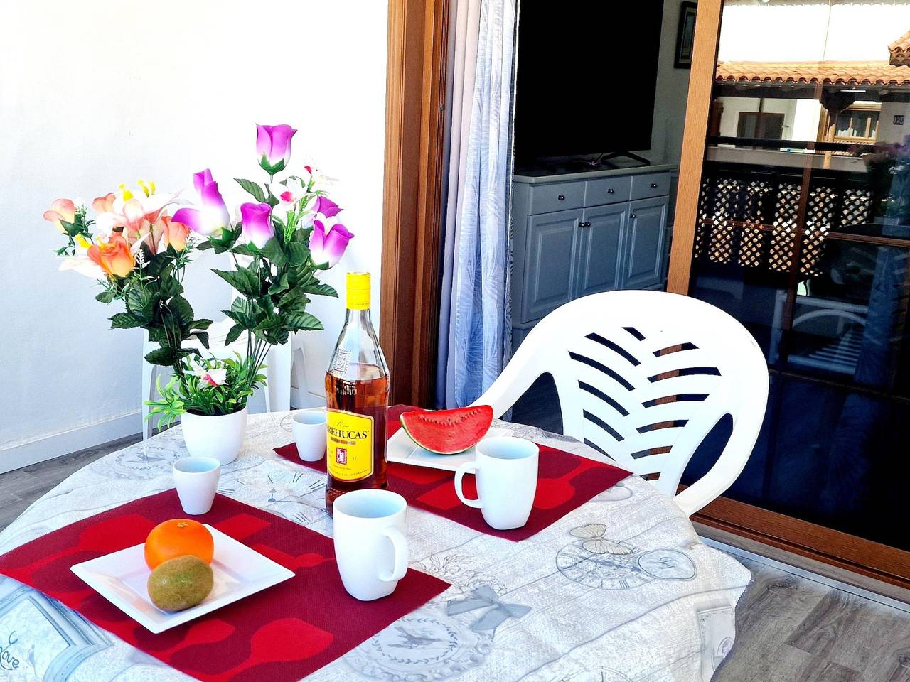 Apartamento vacacional entero, 203 Los Gigantes 2 Bedrooms new apartament in Playa de los Guíos, Santiago del Teide