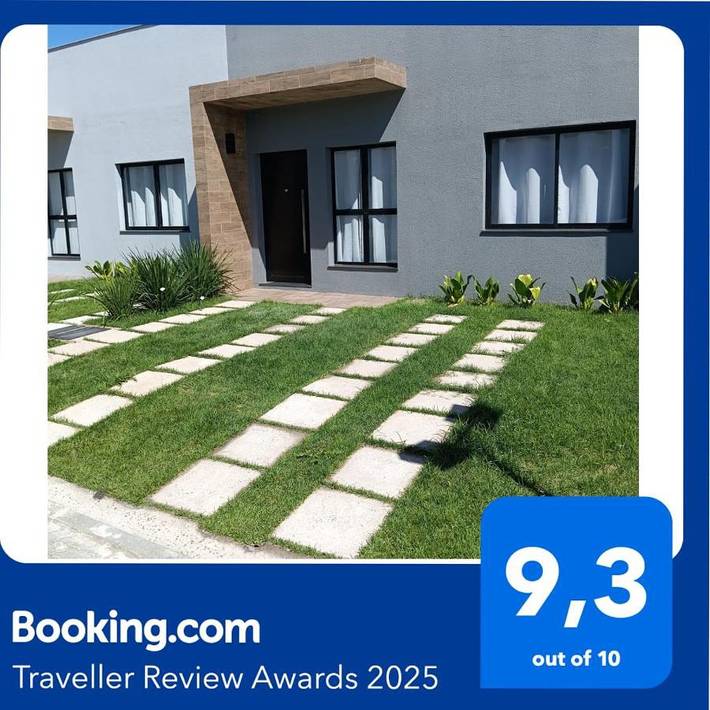 Villa für 4 Personen, mit Ausblick und Garten - 1