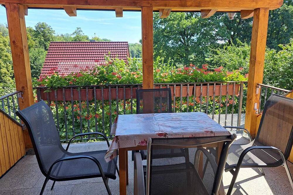 Ganze Wohnung, Ferien auf dem Bauernhof, ruhige Lage mit viel Platz und vielen Tieren in Weißenberg, Oberlausitz Niederschlesien