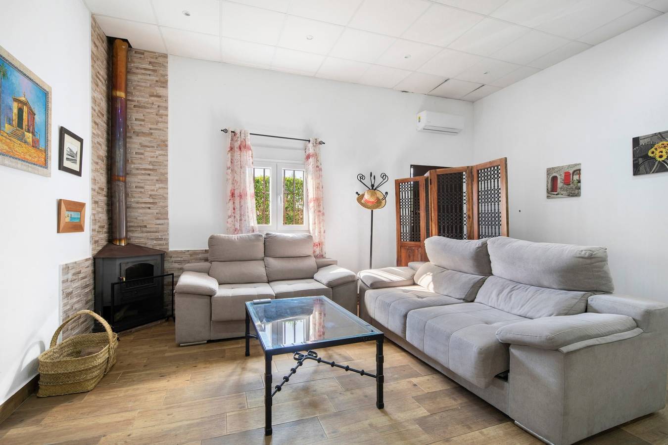 Casa rural 'Villa Pastrana' con terraza privada, Wi-Fi y aire acondicionado in Chipiona, Costa de la Luz
