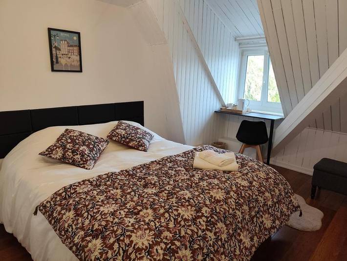 Chambre d’hôte pour 3 personnes, avec Terrasse ainsi que Jardin et Vue