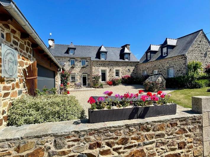 Location de vacances pour 4 personnes, avec piscine ainsi que vue et jardin, animaux acceptés à Pludual - 4