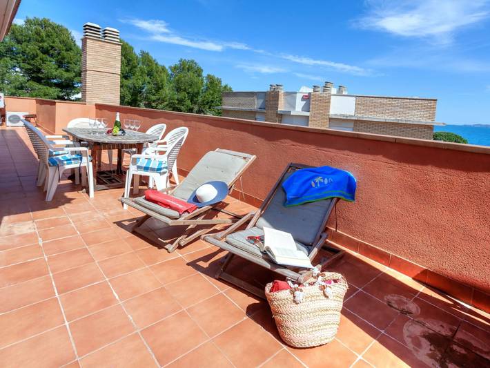 Ferienwohnung für 6 Personen, mit Terrasse in Platja Grifeu