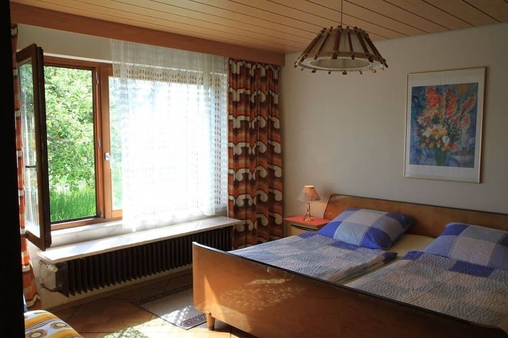 Ganze Wohnung, Haus Luise am Bostalsee, Fewo 2: geräumige Terrasse & Garten in Nohfelden, Bostalsee