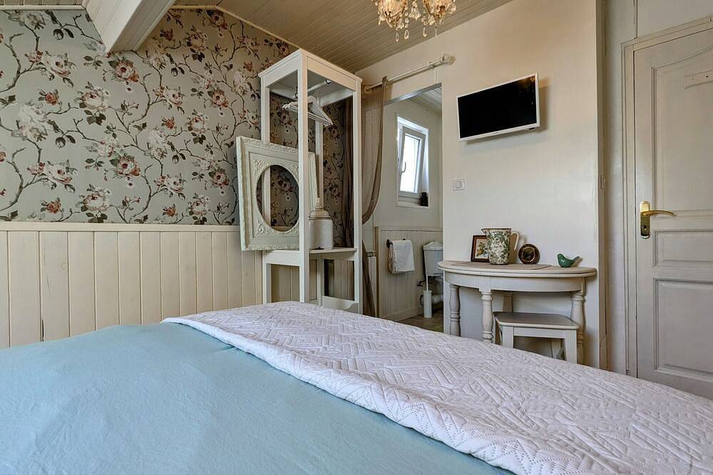 Habitación Verde con Jardín compartido cerca de Puy-en-Velay in Rosières, Macizo Central