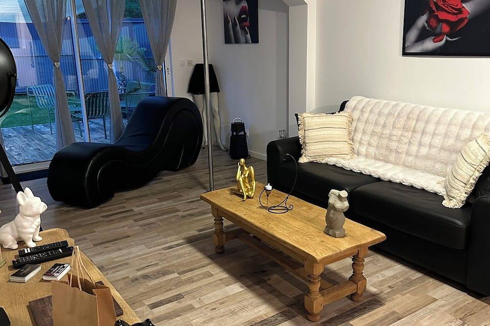 Love room La Maison des Plaisirs in Champigny (Yonne), Yonne