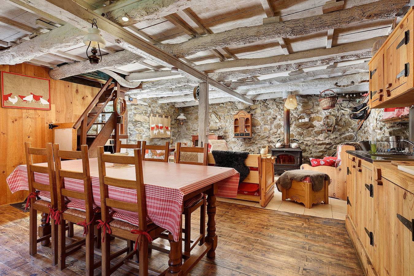 Bergerie Secrète : un Havre de Paix au Cœur de la Nature in Gèdre, Parc national des Pyrénées