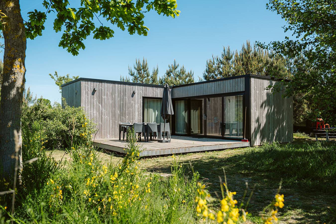 Vakantiepark De Klepperstee — Cabin Huus van Hanse in Ouddorp, Goeree-Overflakkee