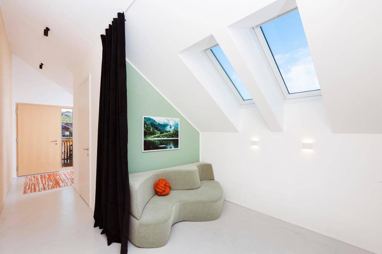 Ganze Wohnung, Apartment with Terrace in Sankt Lorenz, Mondsee & Irrsee