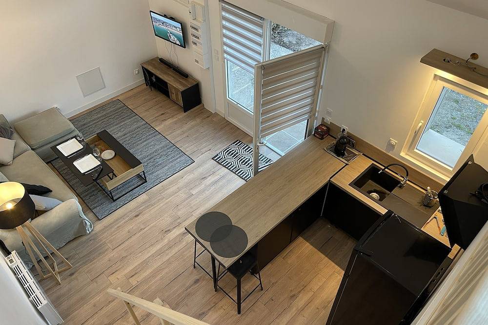 Appartement entier, T2 bis entièrement refait, en plein centre du Faou in Le Faou, Iroise