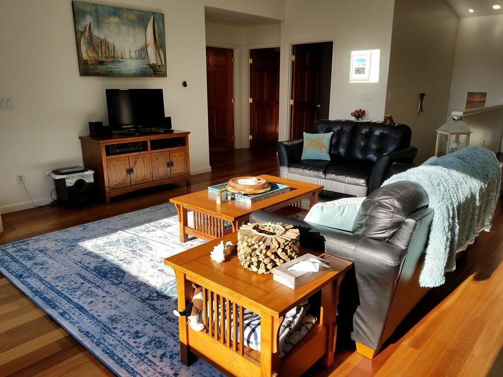 Vacation House for 10 Guests in Oceanside (Oregon), Oregon Coast