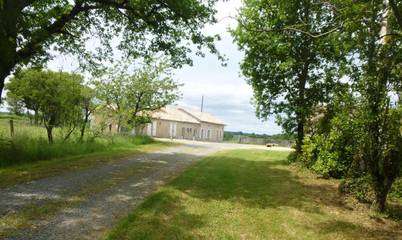 Gîte pour 8 personnes, avec jardin à Le Vigeant