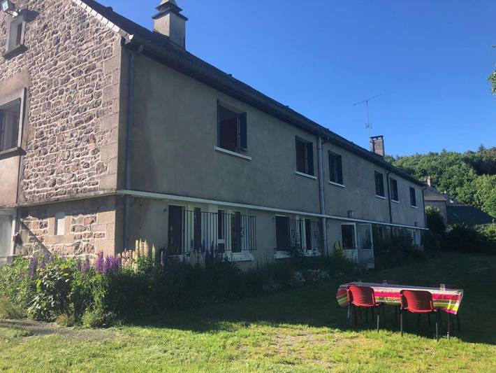 Gîte pour 10 personnes, avec vue et jardin, animaux acceptés à Viam - 3