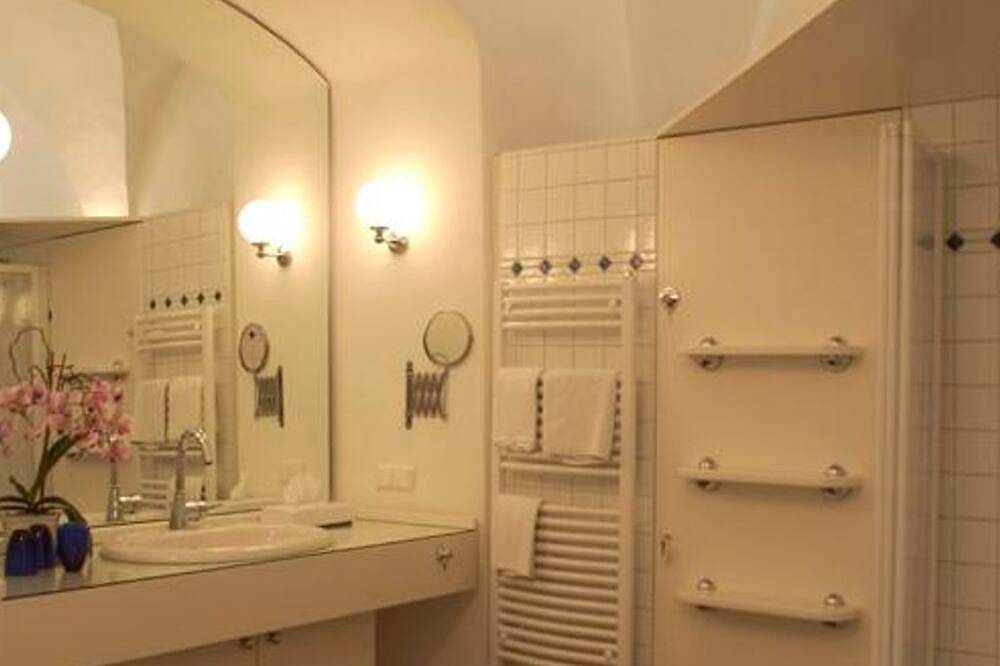 Appartment Schmadl - Hotel Landsitz Pichlschloss in Mariahof, Lavanttaler Alpen