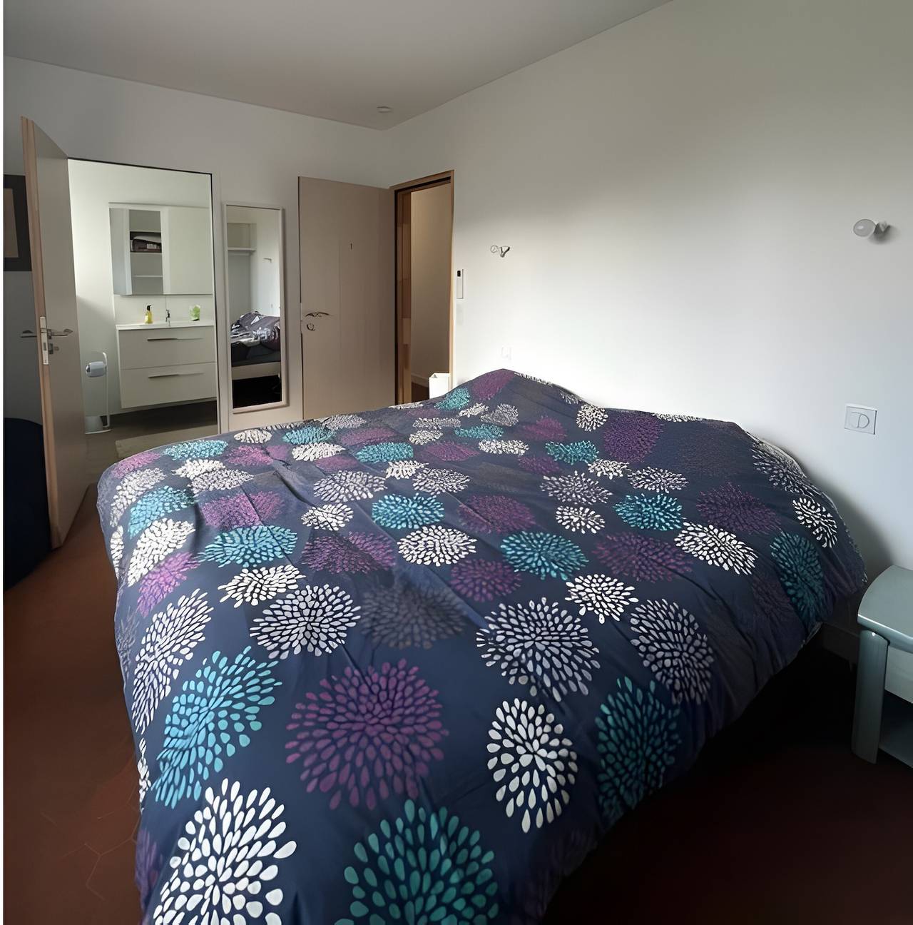 Gästezimmer Sous le Pin „Zimmer 1“ mit gemeinsamer Terrasse, Wlan und Klimaanlage! in Olonne-sur-Mer, Les Sables-d'Olonne