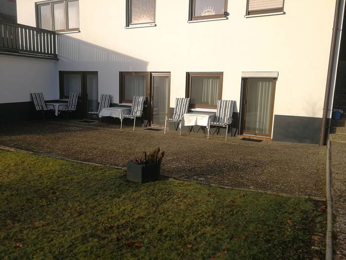 Ferienwohnung für 3 Personen, mit Garten und Terrasse, kinderfreundlich in Ahorntal - 2