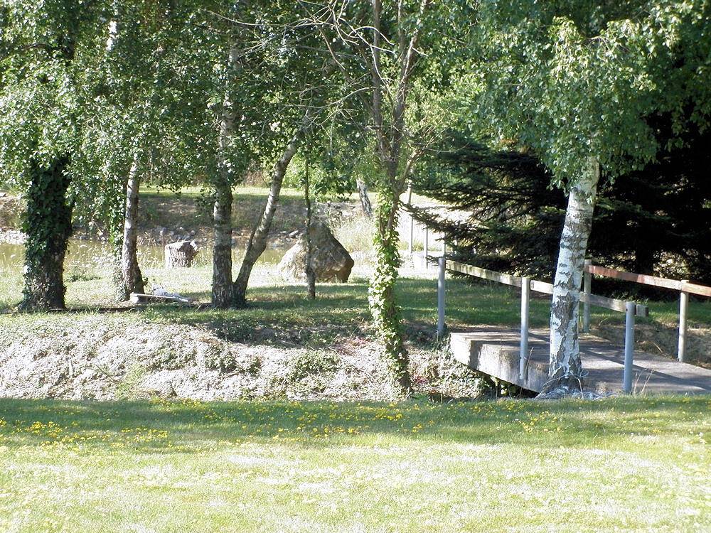 Les Étangs Bleus - Chambre Rouge in Pipriac, Région de Redon