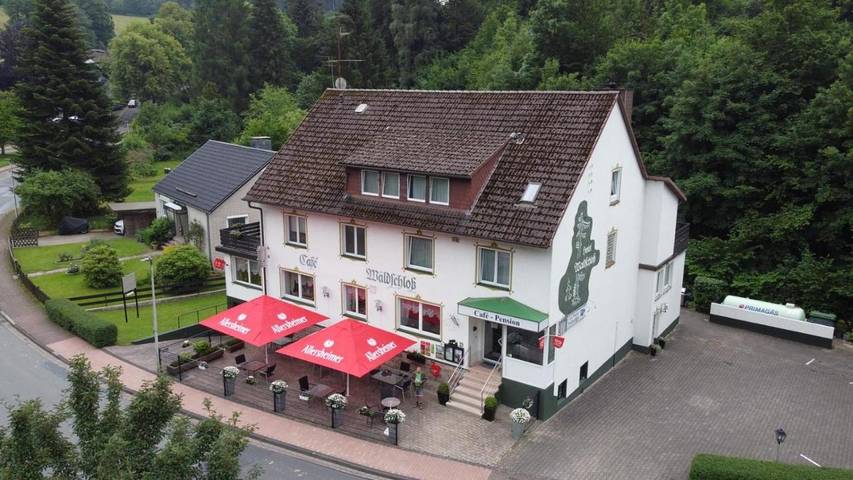 Ferienhaus, mit Terrasse und Garten sowie Sauna und Ausblick in Holzminden - 4