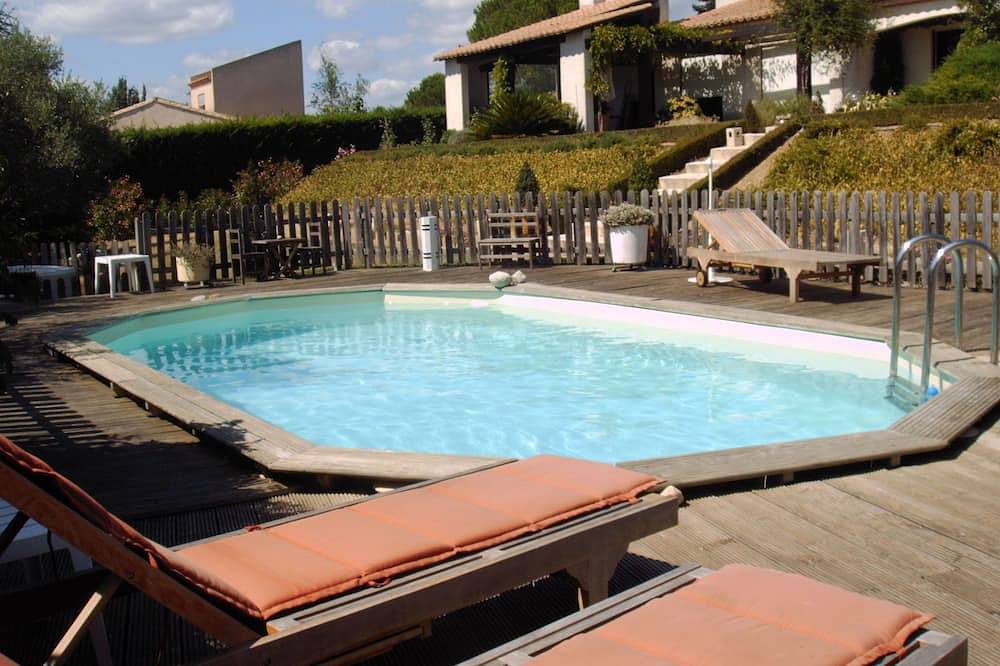 Gite De Charme - pinede, piscine privee - pres de Narbonne aude - in Névian, Côte méditerranéenne (France)