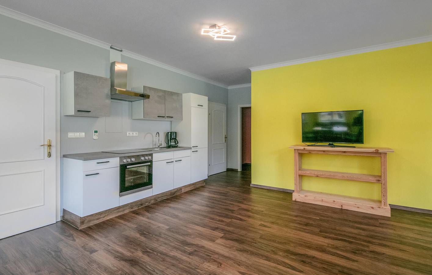 Entire holiday apartment, Holiday apartment for 4 people with terrace in Steirerland