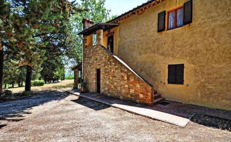 Agriturismo voor 4 personen, met zwembad en tuin, met huisdier in San Gimignano