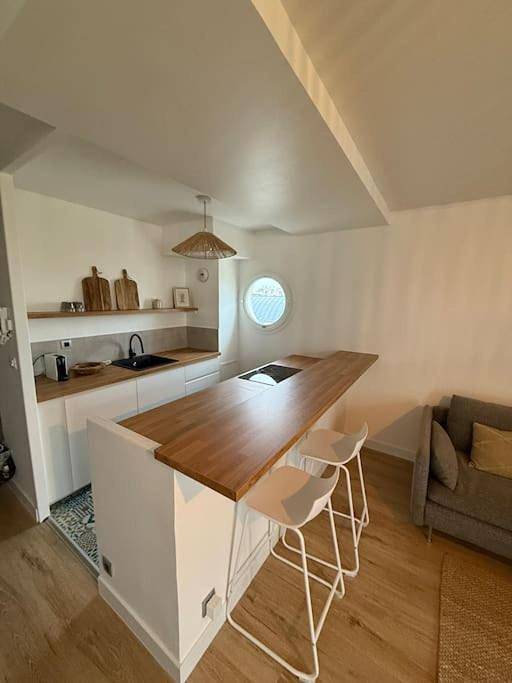 Appartement entier, One-Bedroom Apartment in Cergy, Val-d'Oise