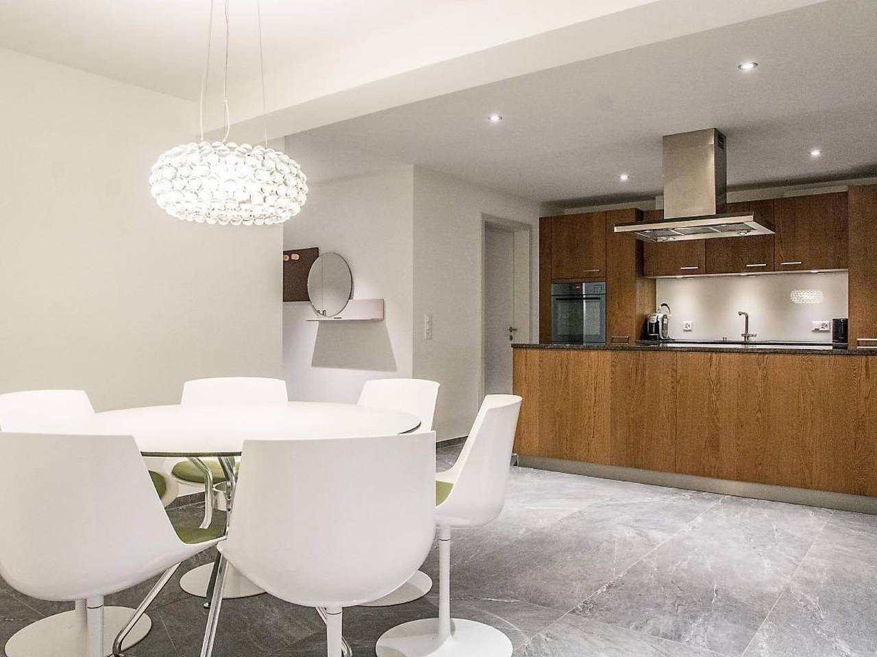 Ganze Wohnung, Apartment Jungfraucenter Bällenhöchst in Interlaken, Thunersee