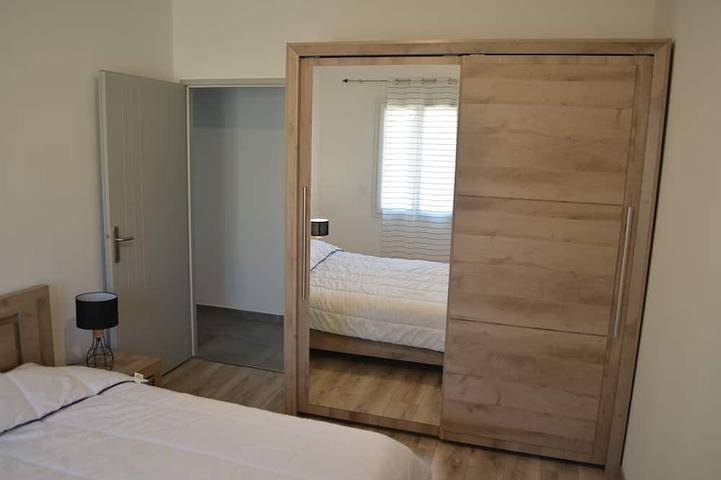 Location de vacances pour 10 personnes, avec terrasse et jardin à Saint-Sauveur-de-Cruzières - 4