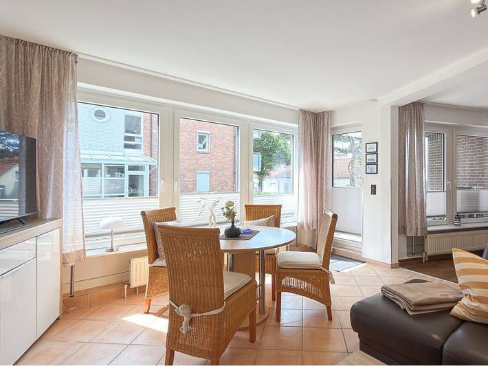 Ganze Wohnung, Ferienwohnung Nr. 22 in Duhnen mit Balkon, Meerblick, WLAN, Parkplatz & Wellness in Duhnen, Cuxhaven