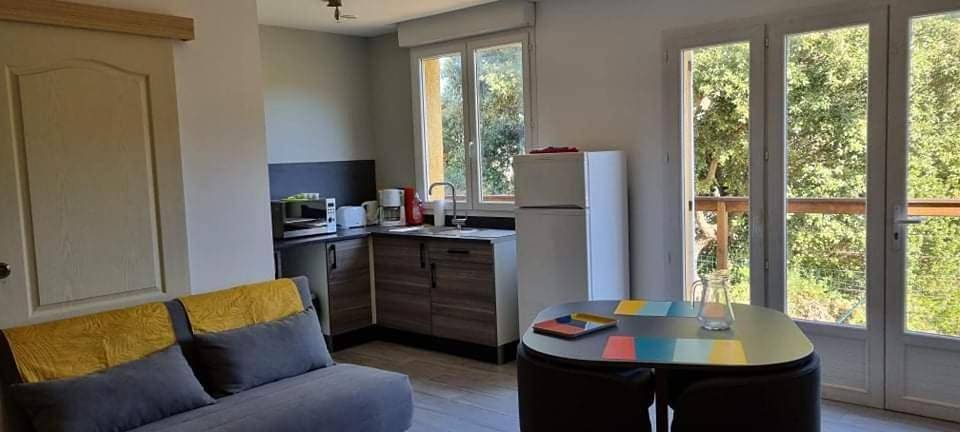 Maison de vacances pour 3 personnes, avec vue ainsi que piscine et jardin, animaux acceptés