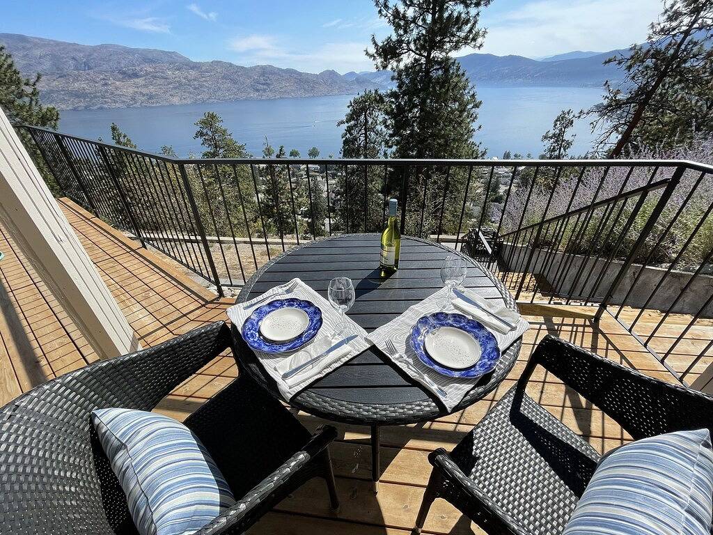 Sage View Suites in Peachland, Regional District of Central Okanagan