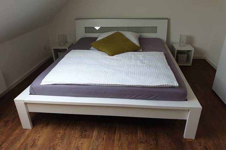 Ganze Wohnung, Ferienwohnung gemütlich im Dg in Alzey, Landkreis Alzey-Worms