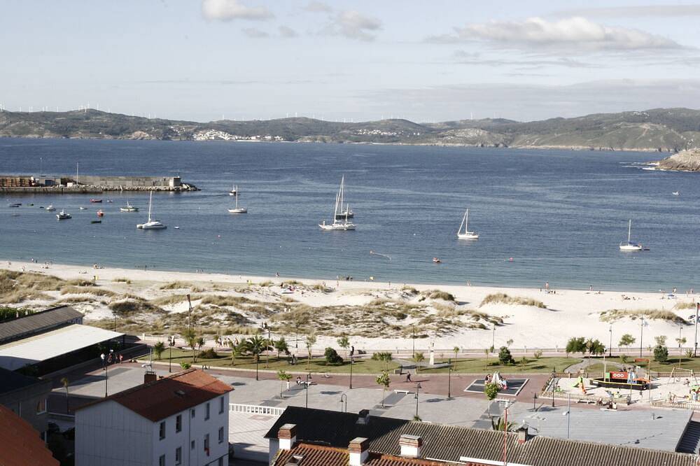 Entire apartment, Apartment For Rent In Laxe in Laxe, Costa da Morte
