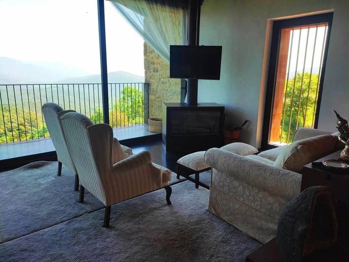 Casa rural para 8 personas, con terraza y piscina además de jardín y vistas, Se admiten mascotas en Vall de Vianya - 2