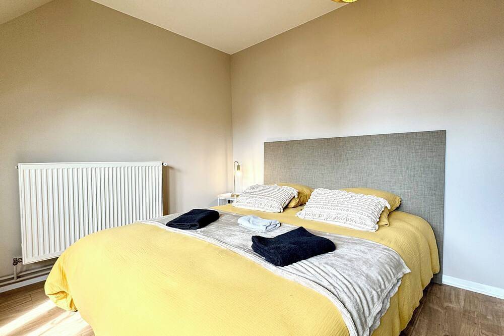 Entire apartment, Le Coq'Loft in Coquelles, Calais region
