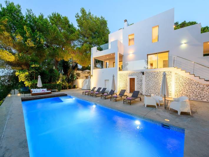Chalet para 12 personas, con terraza y piscina, Se admiten mascotas en Ibiza - 3