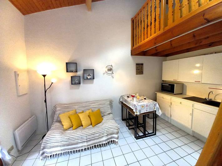 Gîte pour 4 personnes, avec terrasse et piscine à Les Mathes - 2