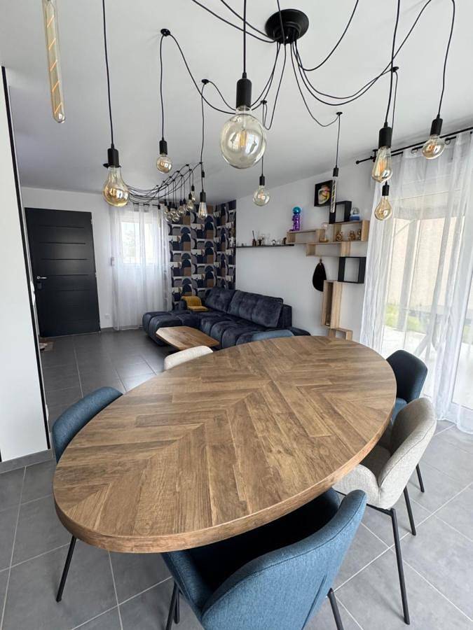 Location de vacances pour 6 personnes, avec terrasse et jardin à Yvetot-Bocage