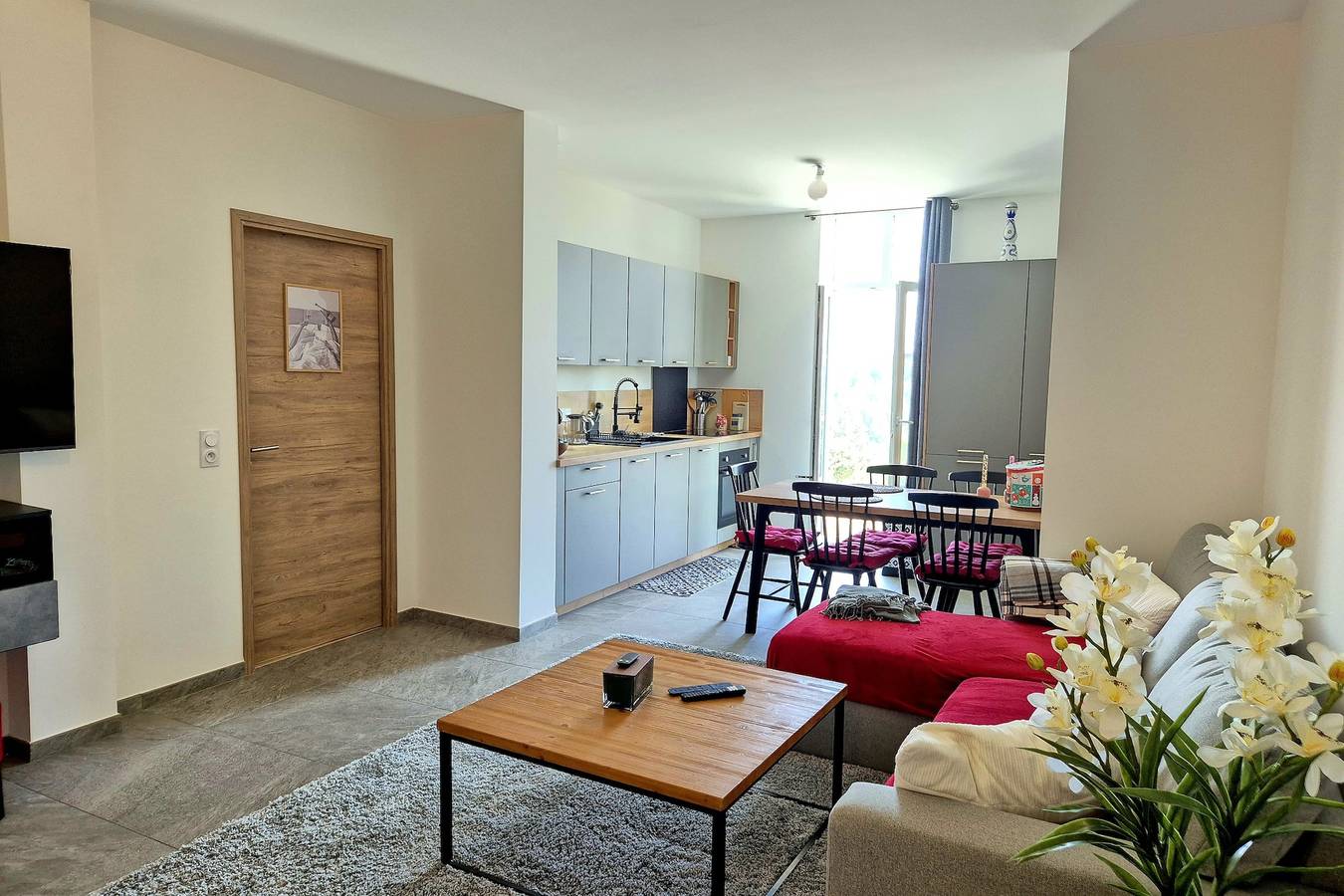 Appartement entier, Charmant appartement moderne au pied des pistes – Le Revard in Le Revard, Les Déserts