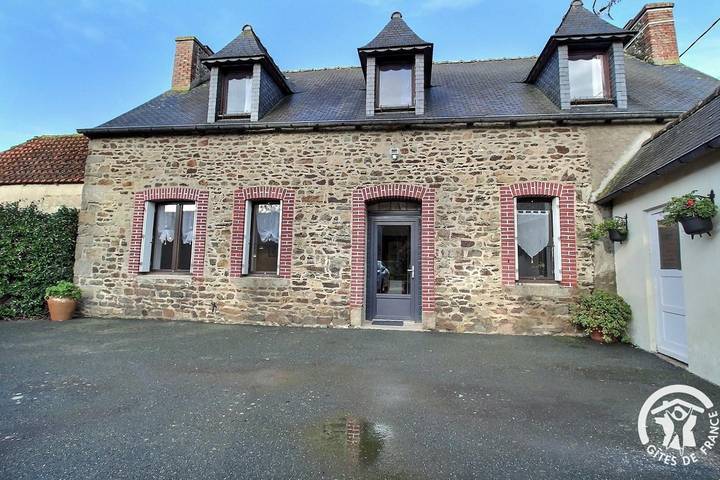 Gîte pour 5 personnes, avec jardin à Plouha - 2