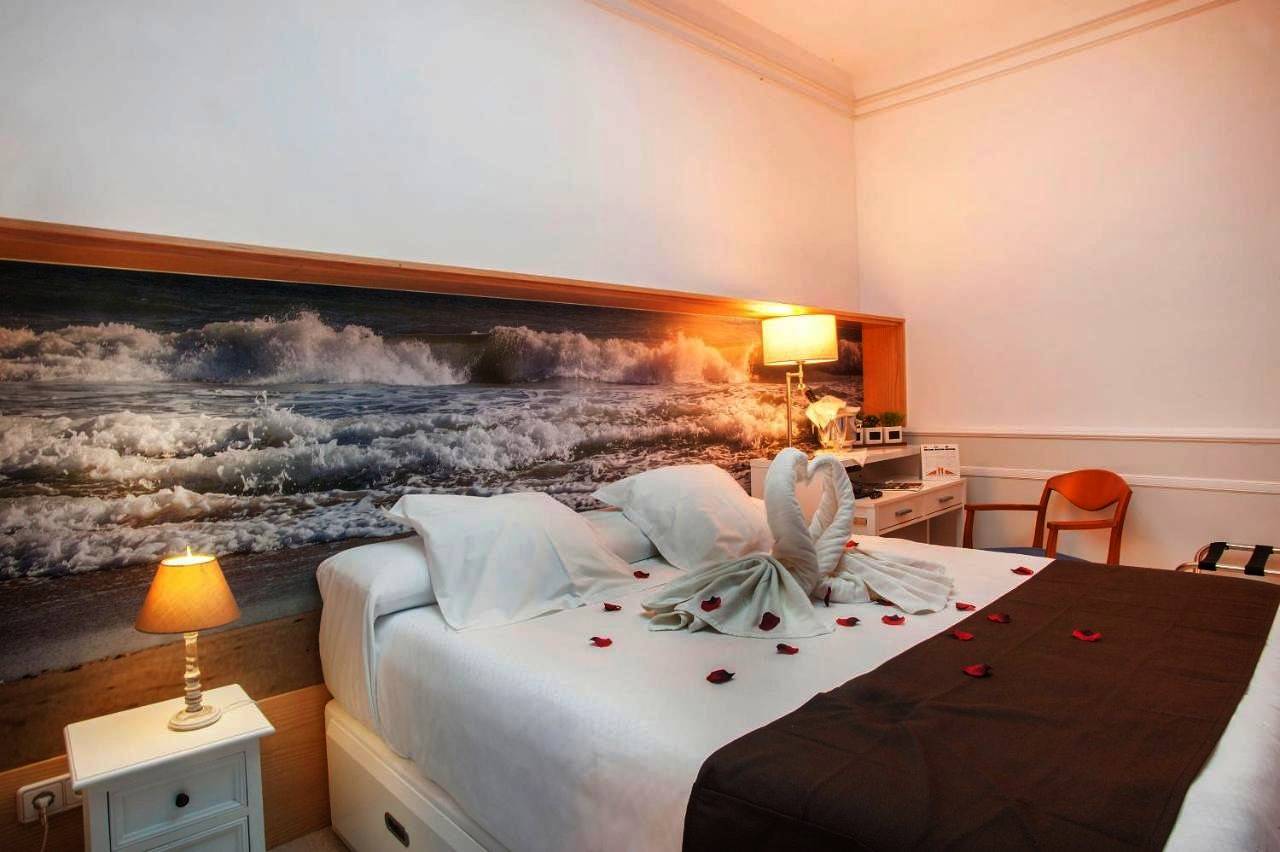 Hotel Ribes Roges in Platja de Ribes Roges (Vilanova i la Geltrú), Vilanova i la Geltrú