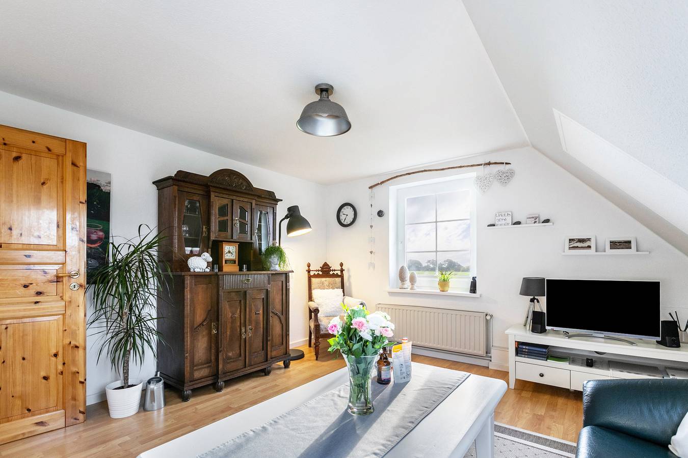 Ganze Wohnung, Ferienwohnung Freiblick" mit gemeinsamer Terrasse, Gemeinschaftsgarten und Wi-Fi in Neukirchen (Nordfriesland), Nordsee - Schleswig-Holstein
