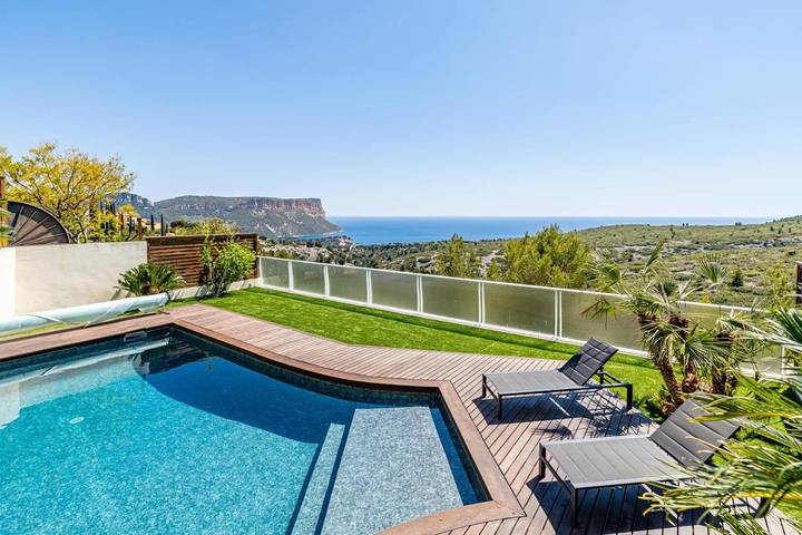 Villa pour 10 personnes, avec vue ainsi que piscine et terrasse à Cassis