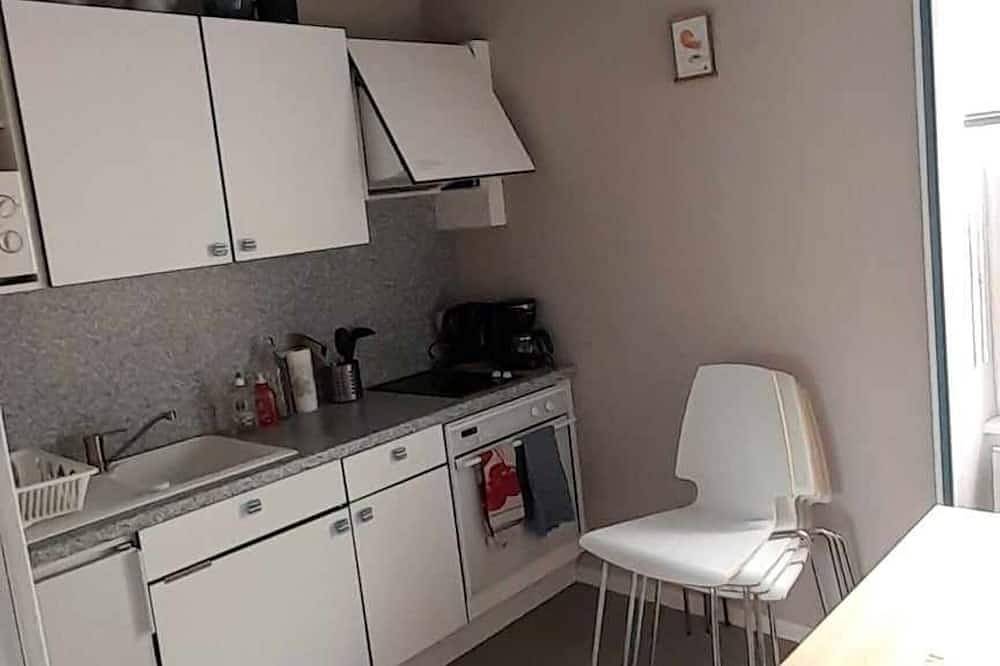 Entire apartment, Location Studio Centre Ville, Animaux de Compagnie Acceptés in Saint-Benoît-de-l'Aure, Bayeux region